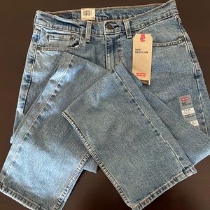 NWT Levis 505 Regular. 31x34
